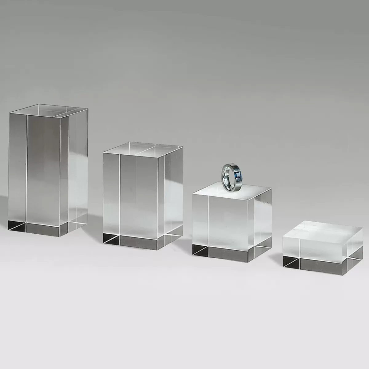 DecoWoerner 4-piece Display Set Column