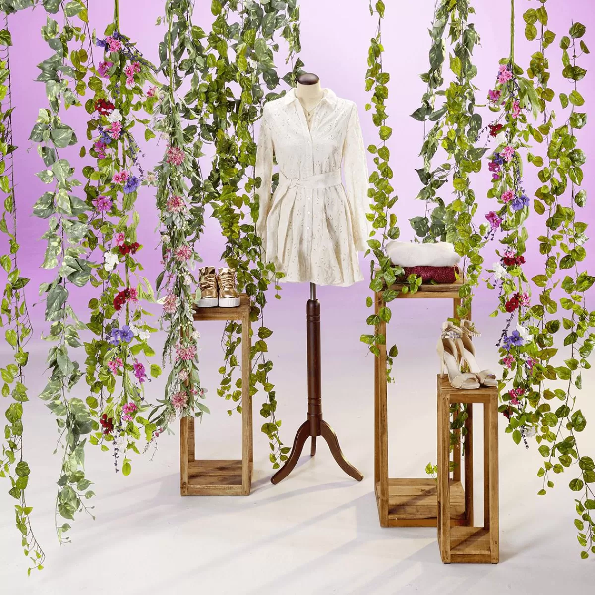 DecoWoerner Artificial Field Flower Garland Flower Vine Pink Purple 158 Cm