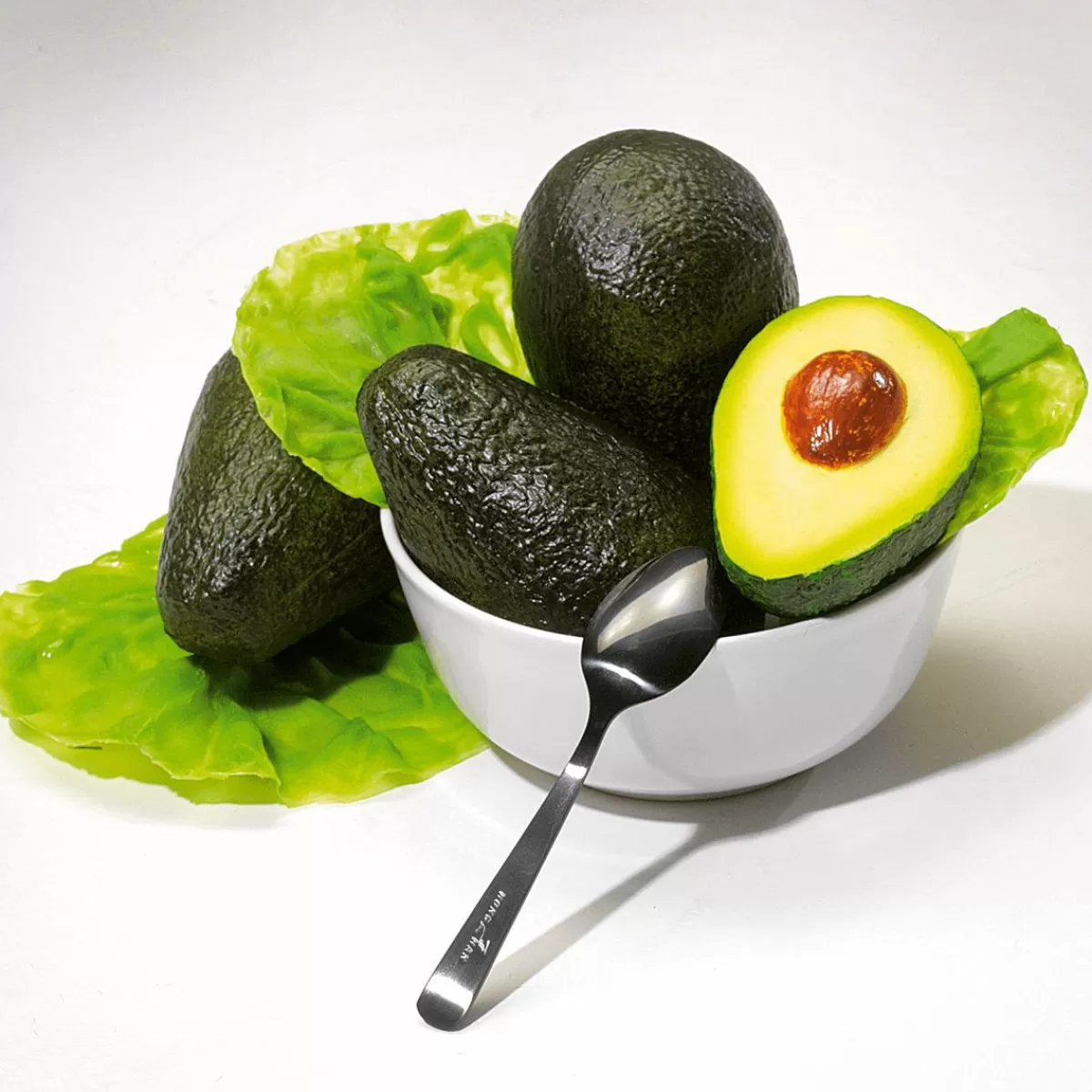 DecoWoerner Avocado Food Replica, 3 Pcs