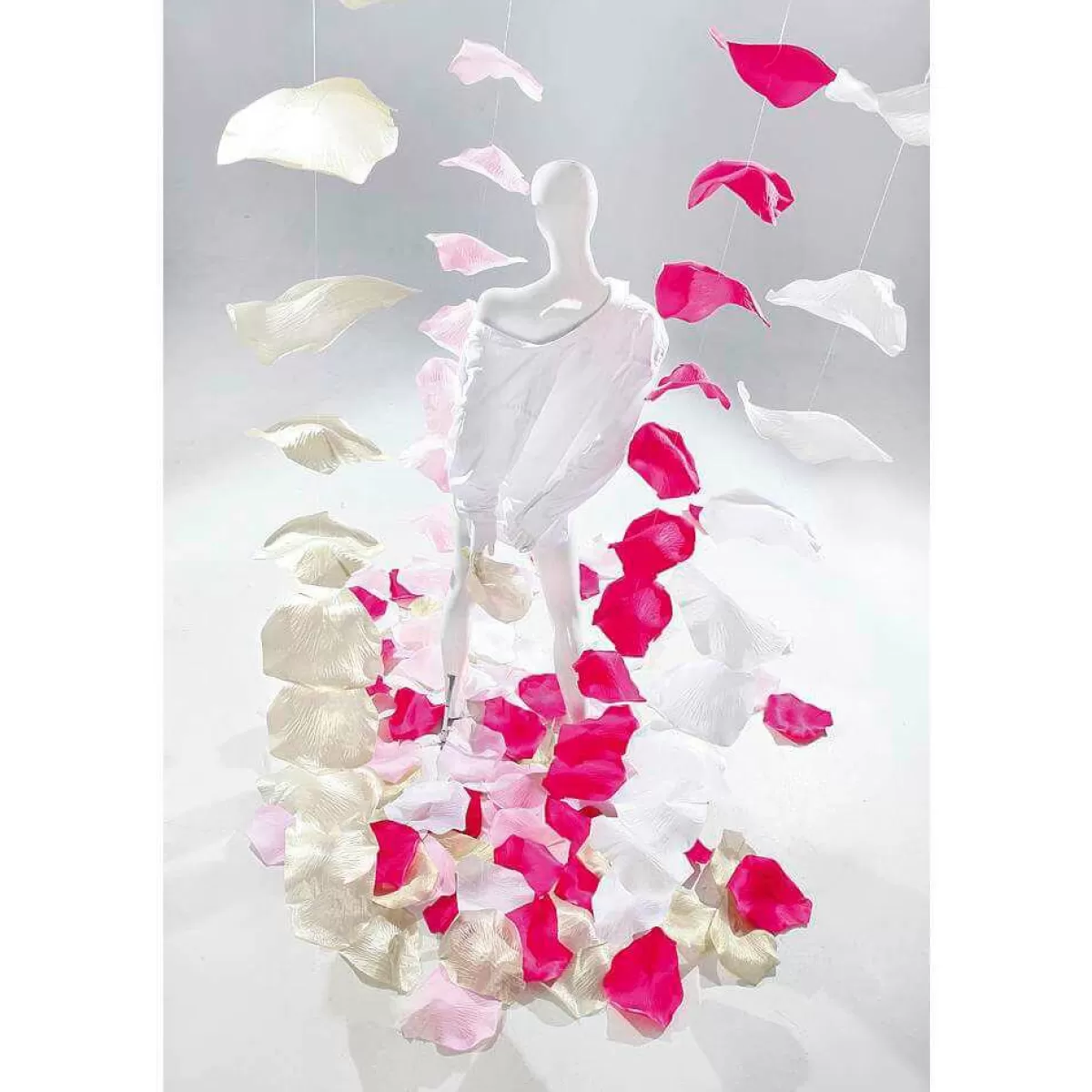 DecoWoerner Decorative Rose Petals XL, Ø 28 Cm, , 30 Pcs