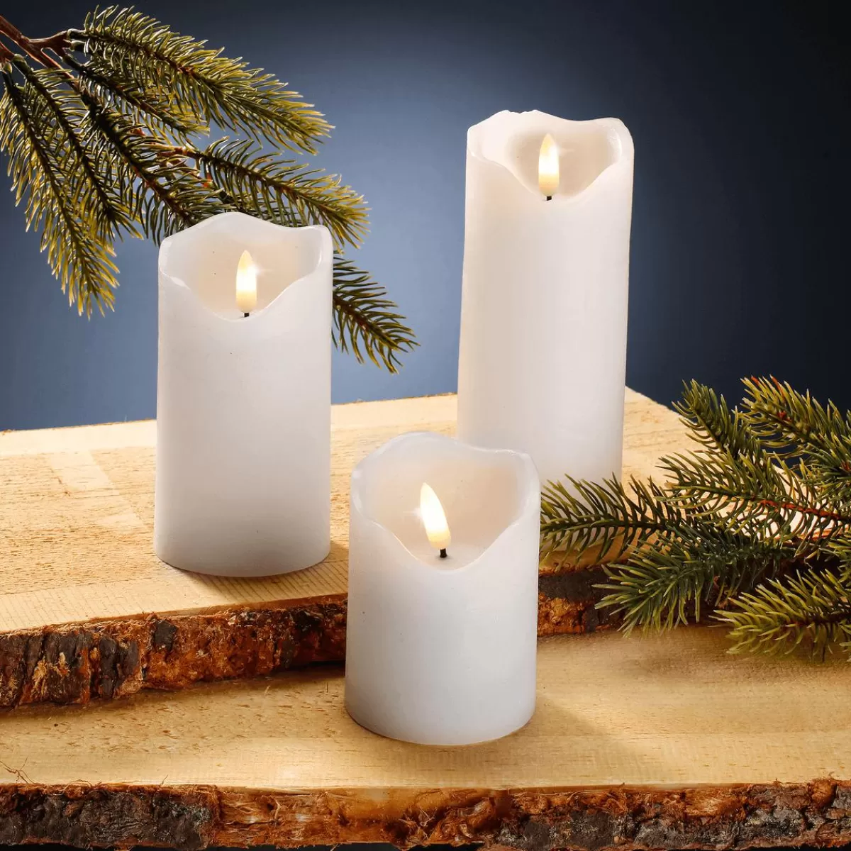 DecoWoerner LED Wax Candle Set 3 Pieces 7,5 Cm Ø, High 15/12,5/10 Cm