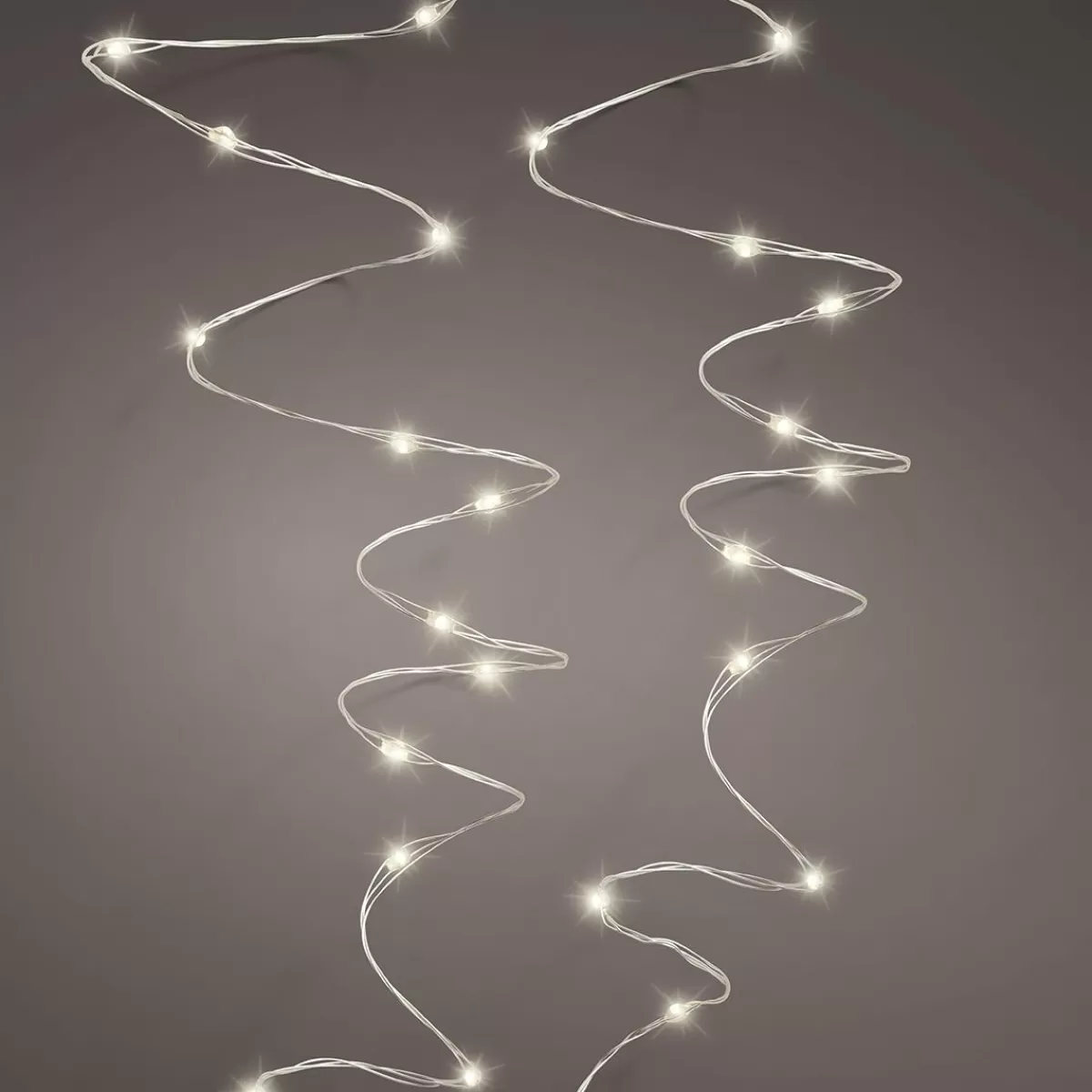 DecoWoerner LED Wire Light Chain With Lots Of Light