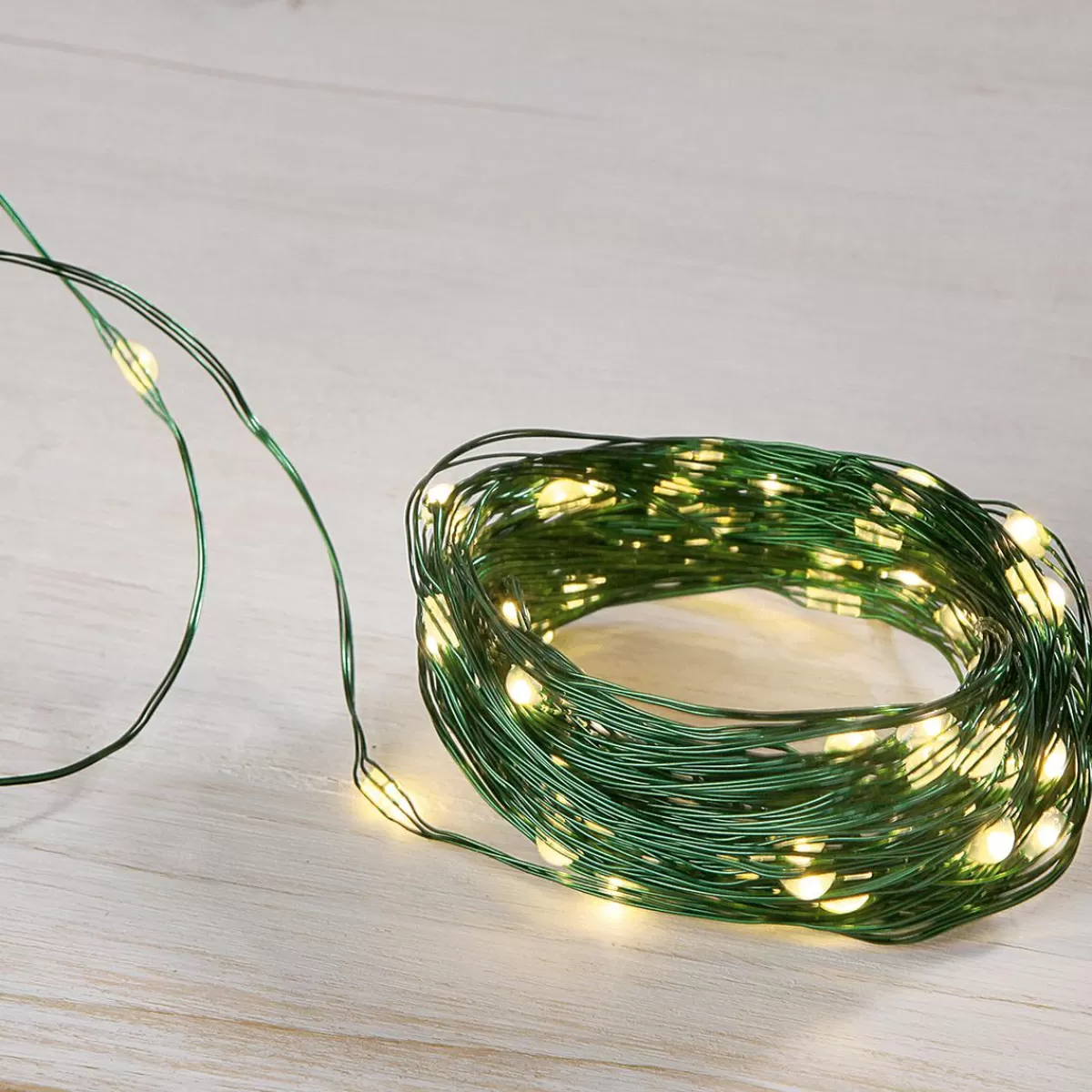 DecoWoerner LED Wire Rope Light For Indoor Use, 100 LED, 10 M