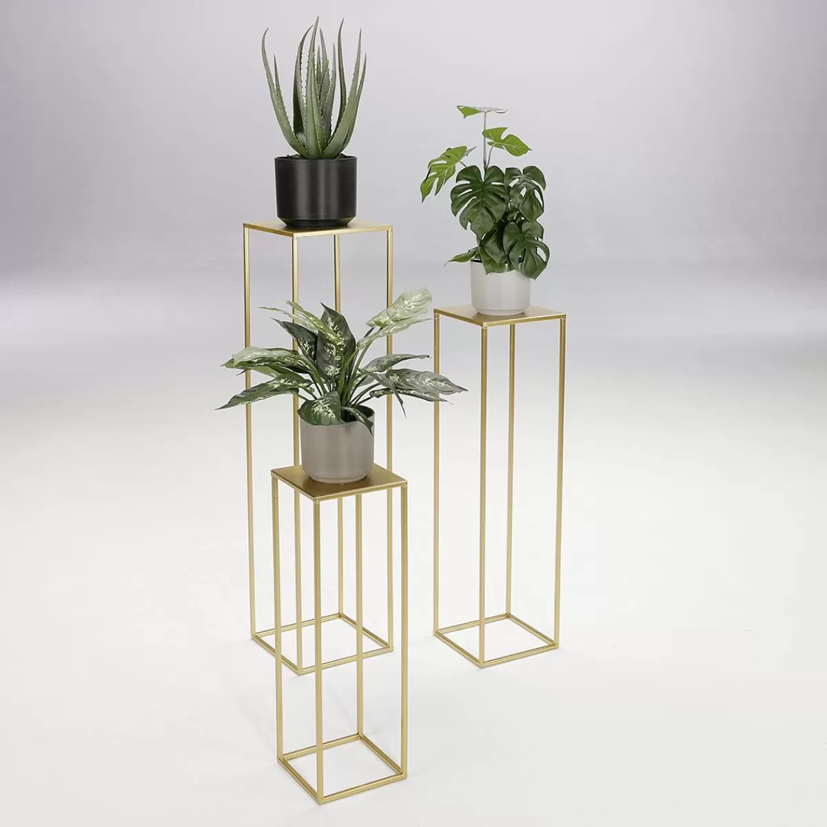 DecoWoerner Plant Stand Metal Table Set 3pcs.