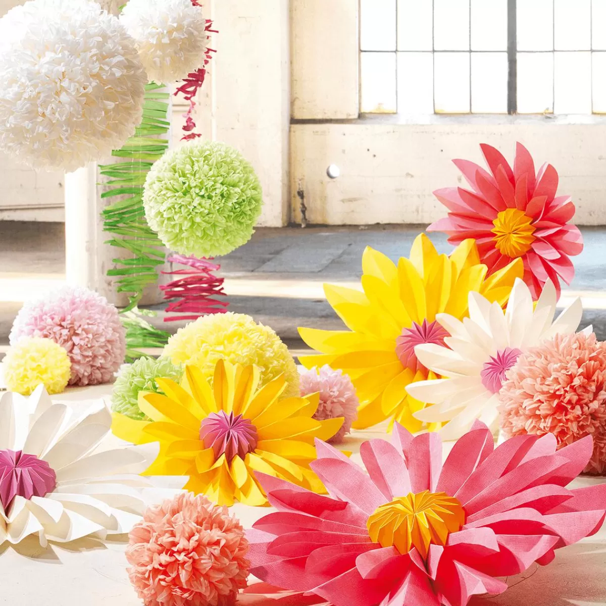 DecoWoerner Pom-pom Flower, Ø 16 Cm, , 2 Pcs