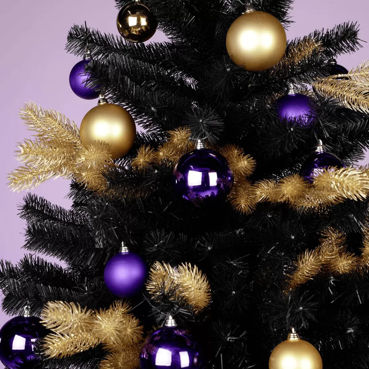 DecoWoerner Purple, Shiny Christmas Baubles Made Of Flame Retardant Plastic, 6 Cm Ø - 24 Pcs.