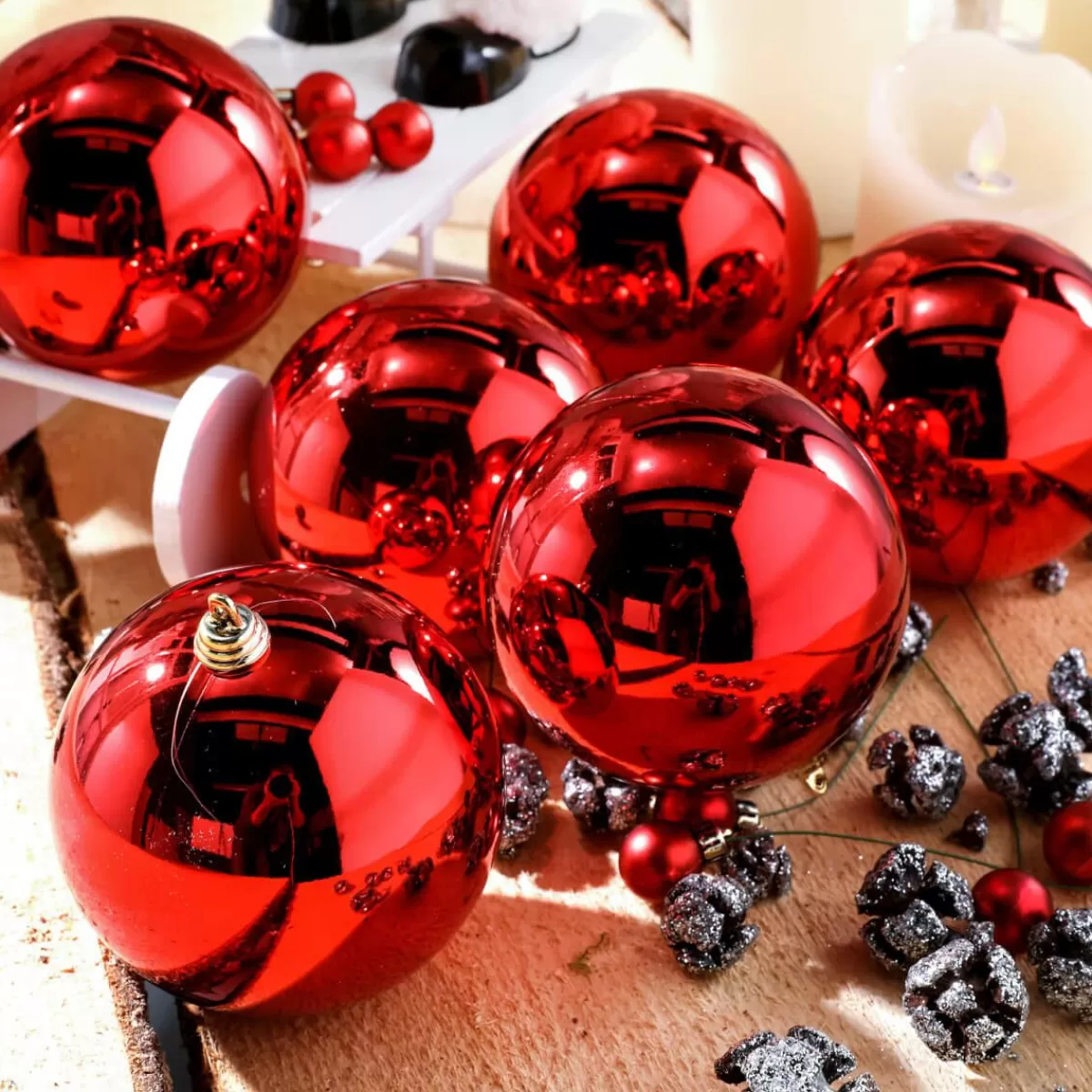 DecoWoerner , Shiny Christmas Baubles Made Of Flame Retardant Plastic 6 Cm Ø - 24 Pieces