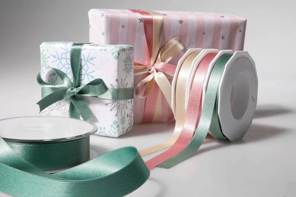 DecoWoerner Satin Ribbon Glitter, 15 Mm, 20 M, Mint